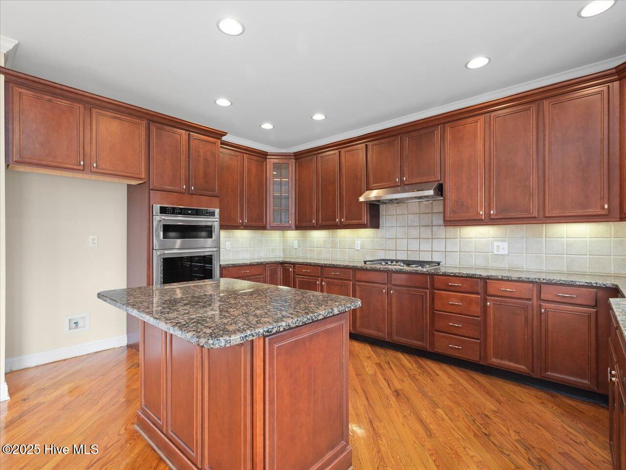 9220 Meadow Mist Court Property Photo 35