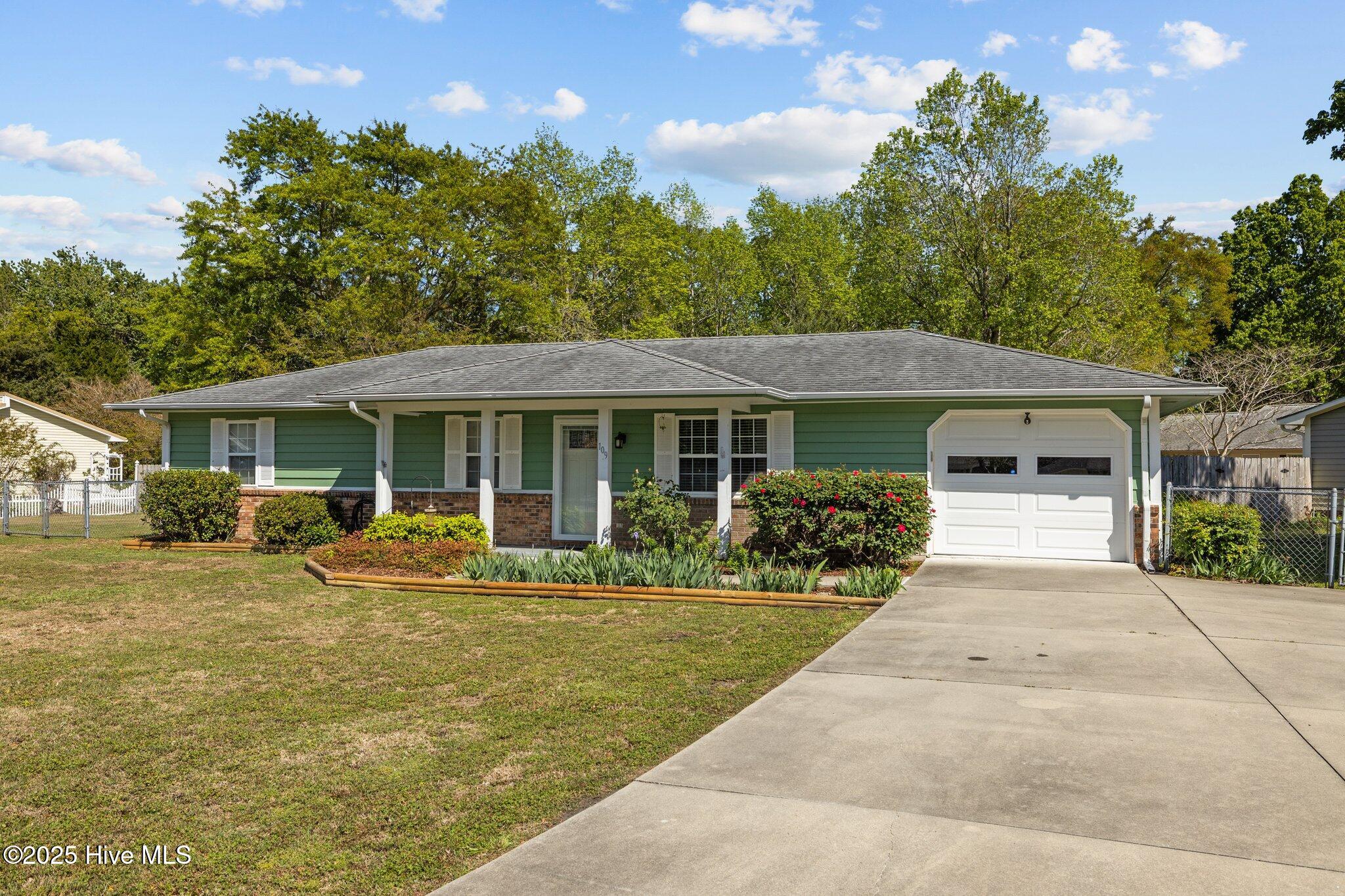 109 Palmetta Drive Property Photo