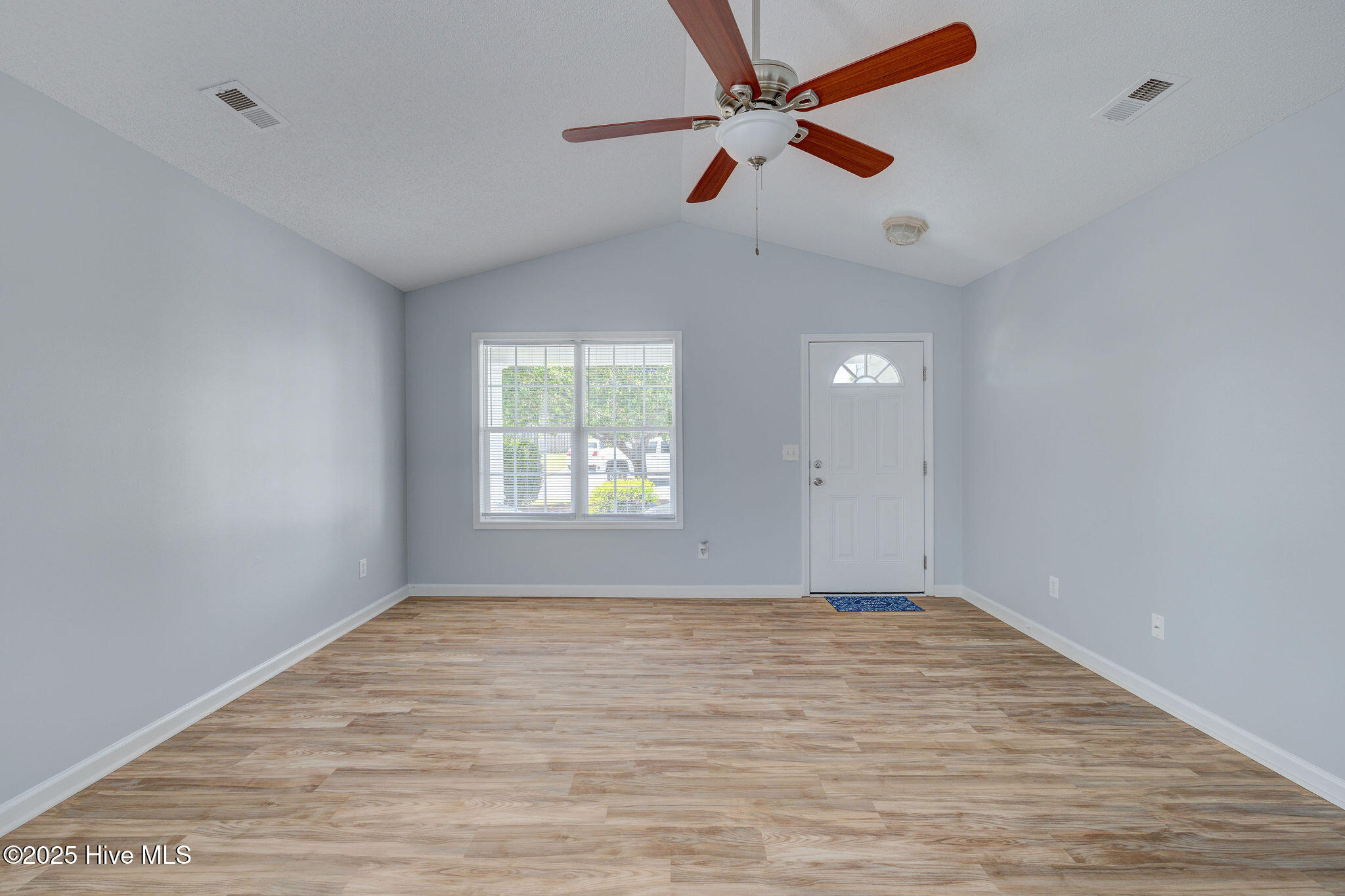 526 Montego Court Property Photo 5