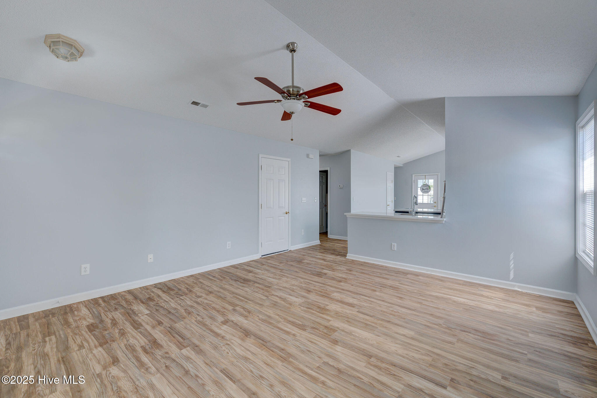 526 Montego Court Property Photo 10