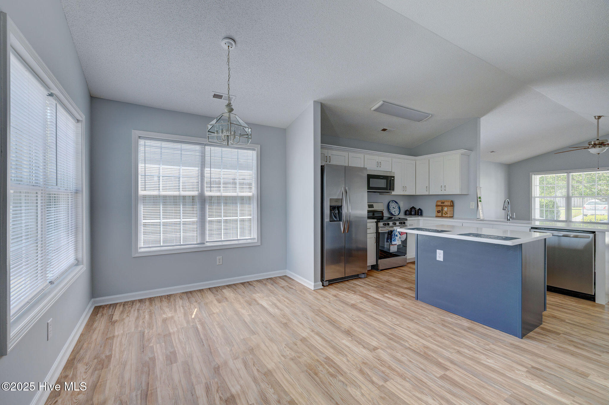 526 Montego Court Property Photo 12