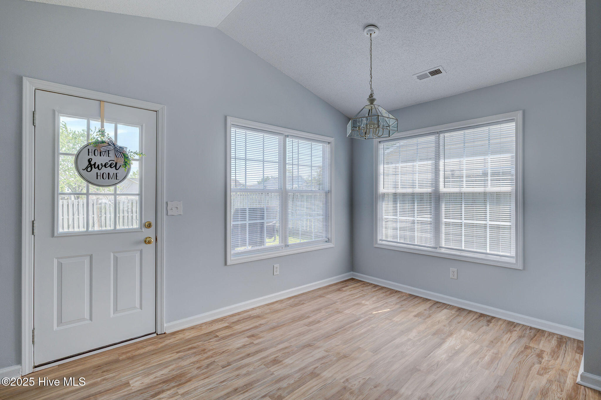 526 Montego Court Property Photo 15