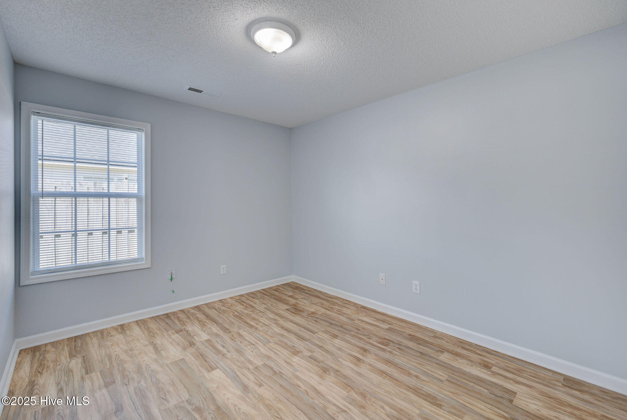 526 Montego Court Property Photo 27