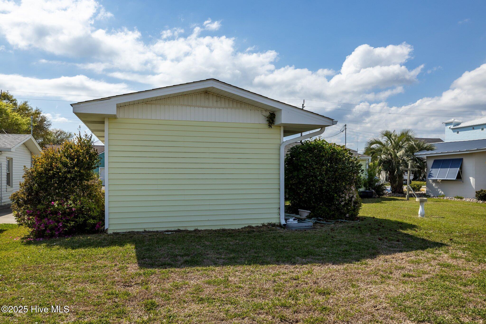 124 Bayview Boulevard Property Photo 11