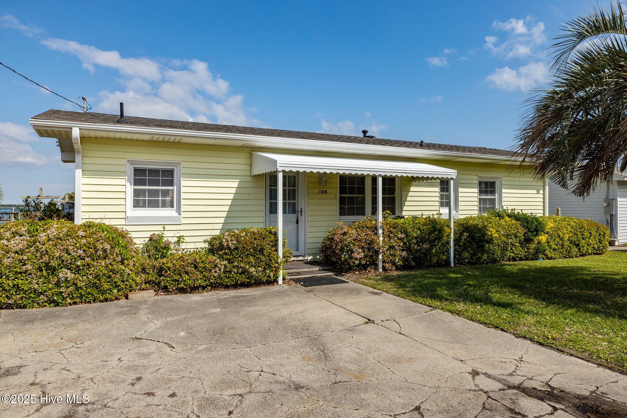124 Bayview Boulevard Property Photo 12