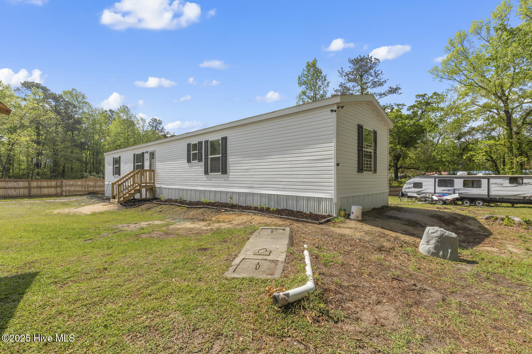 110 Benson Lane Property Photo 4