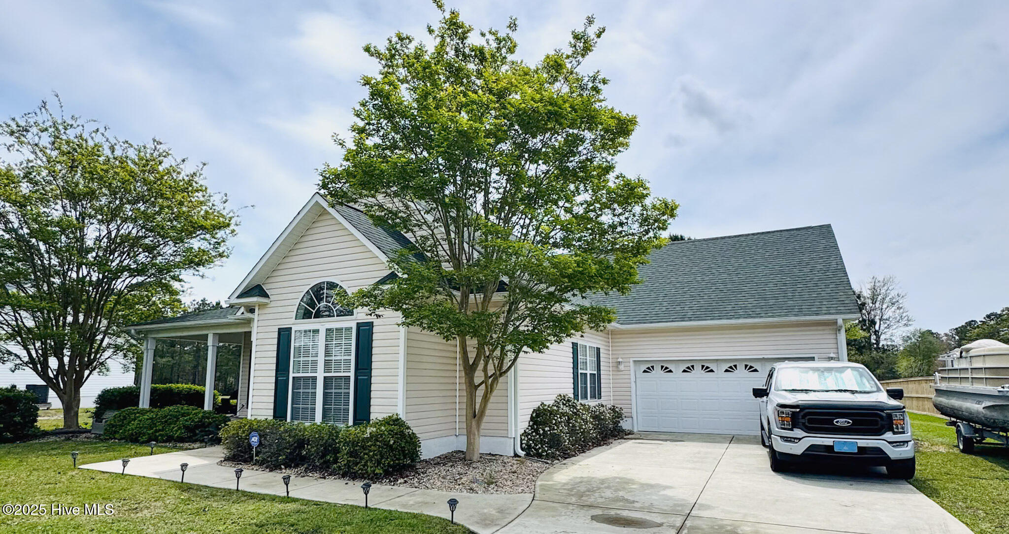 310 Divot Court Property Photo 1
