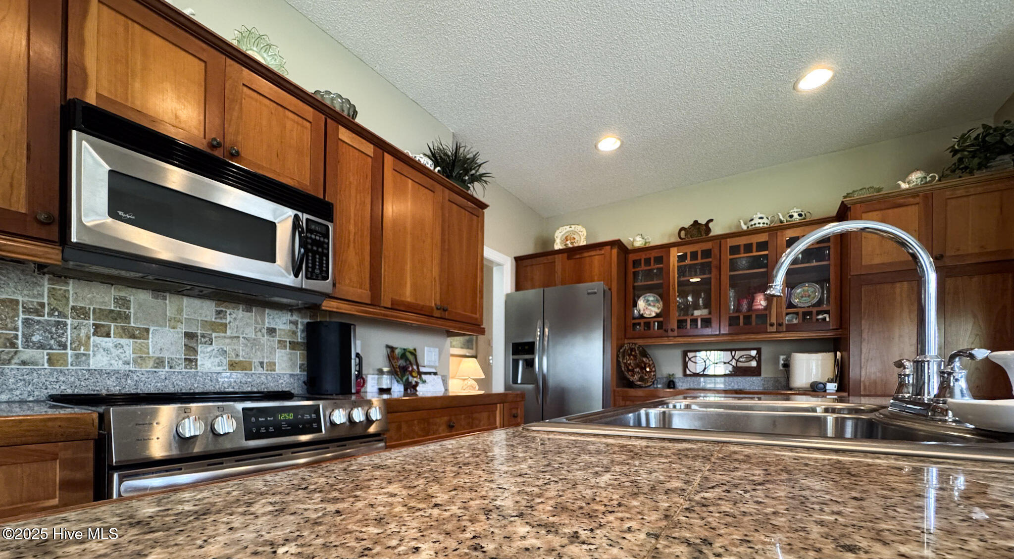 310 Divot Court Property Photo 9