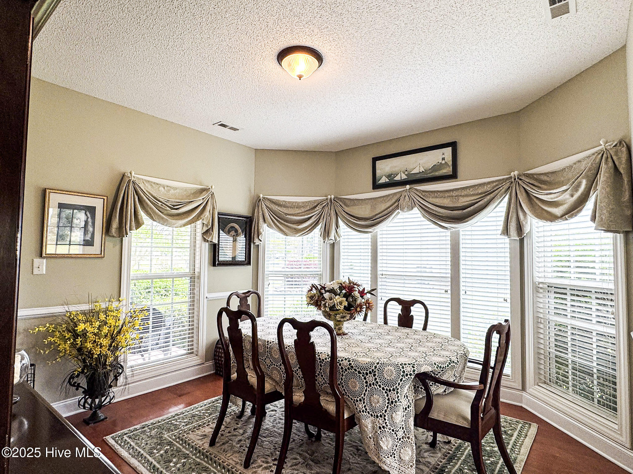310 Divot Court Property Photo 11