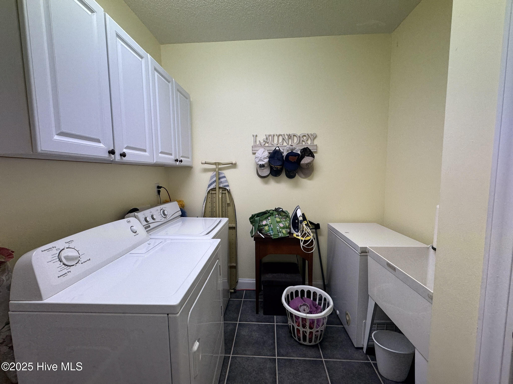 310 Divot Court Property Photo 17