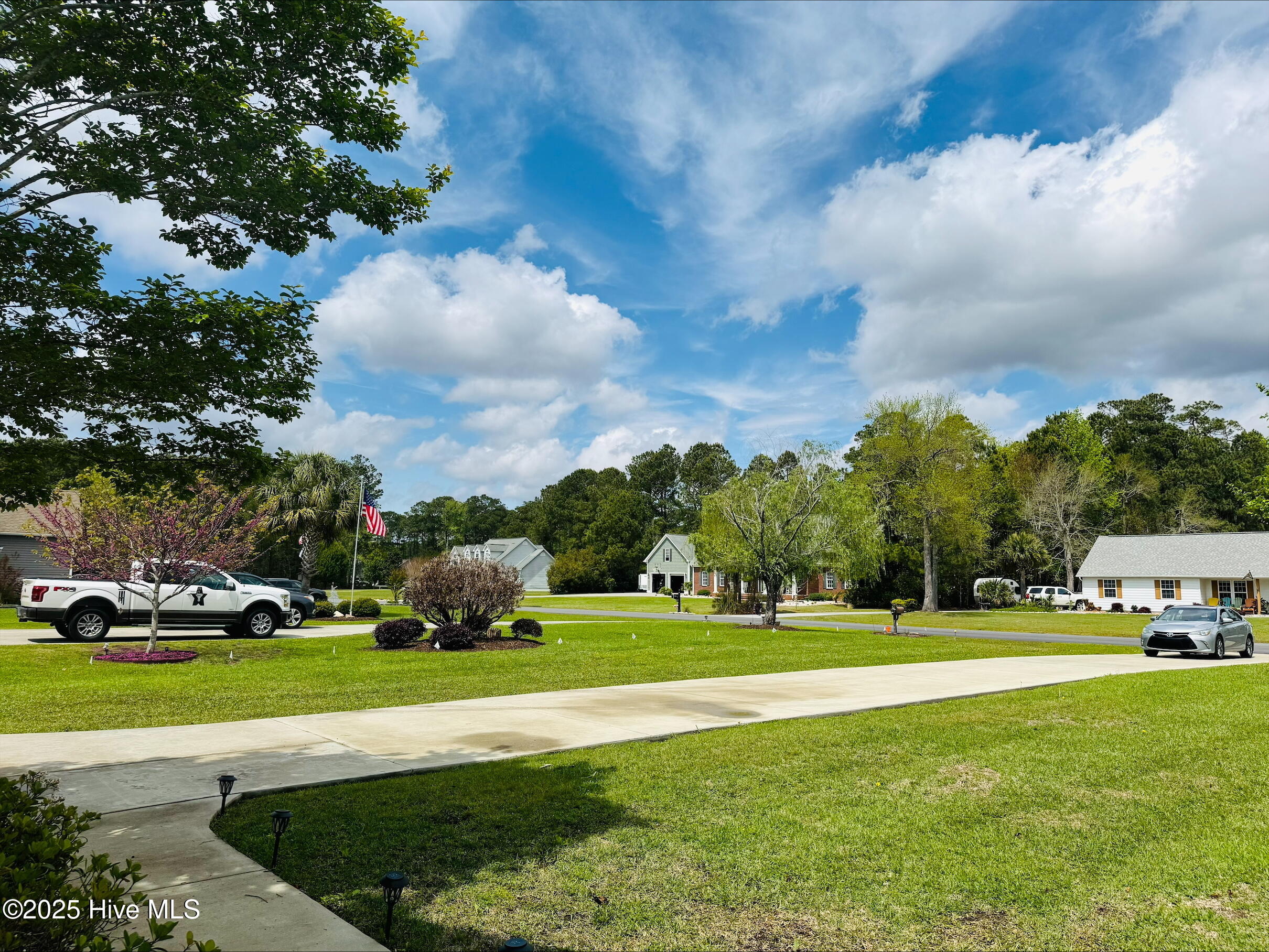 310 Divot Court Property Photo 25