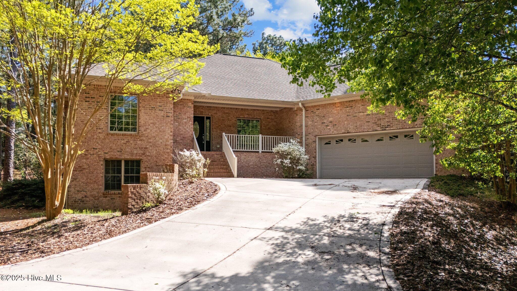 23 Pine Tree Terrace Property Photo 1