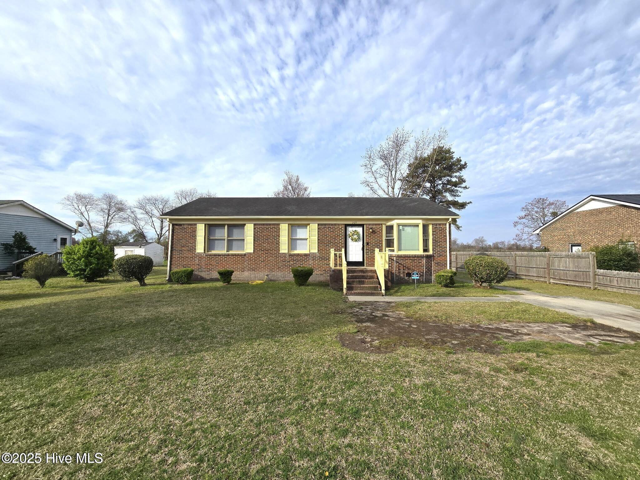 309 Boswell Street Property Photo