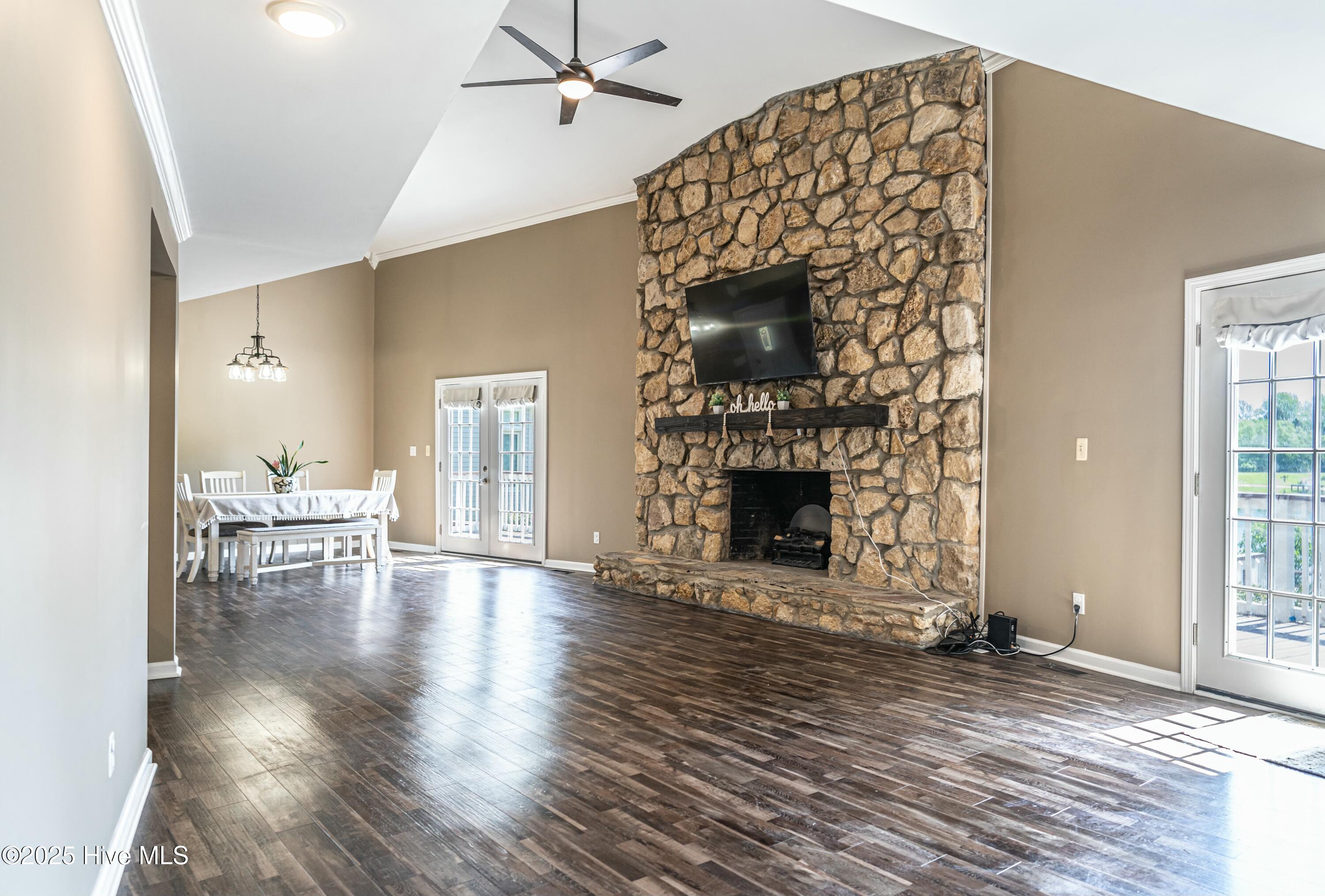 124 Shenandoah Road Property Photo 13