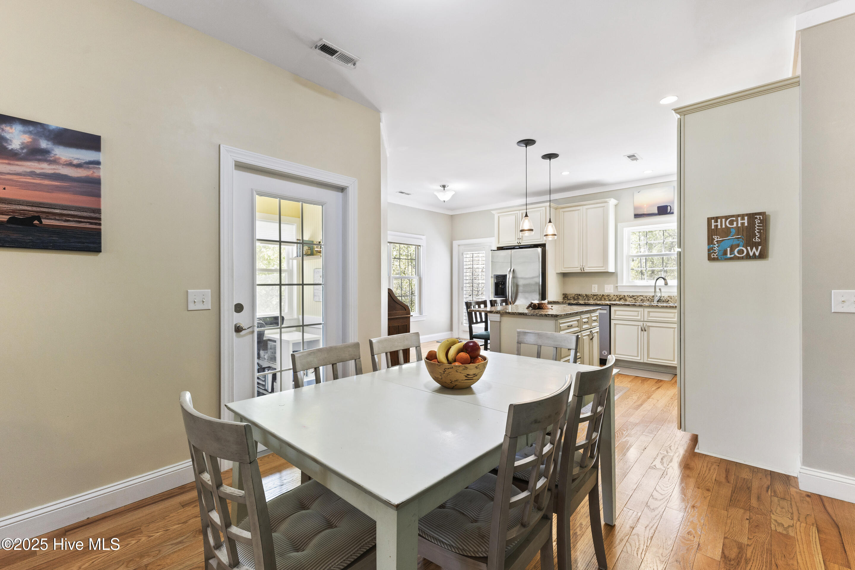 1701 W Oak Island Drive Property Photo 15