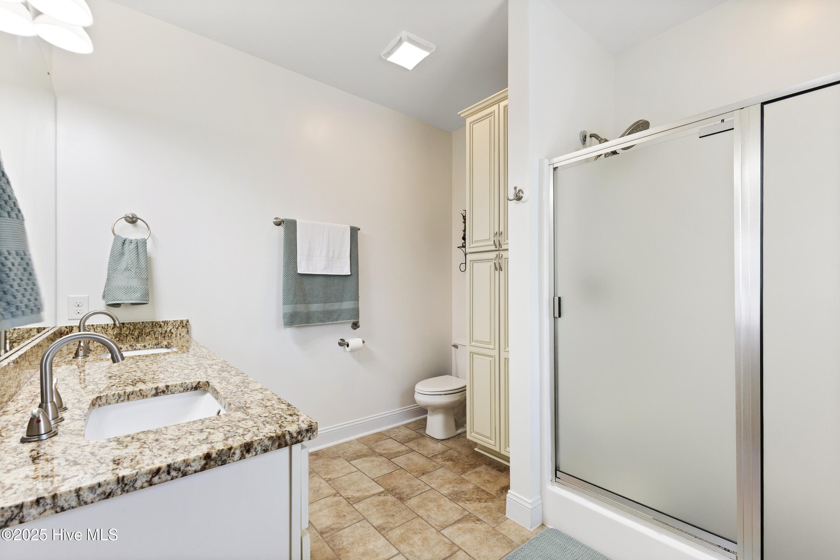 1701 W Oak Island Drive Property Photo 25