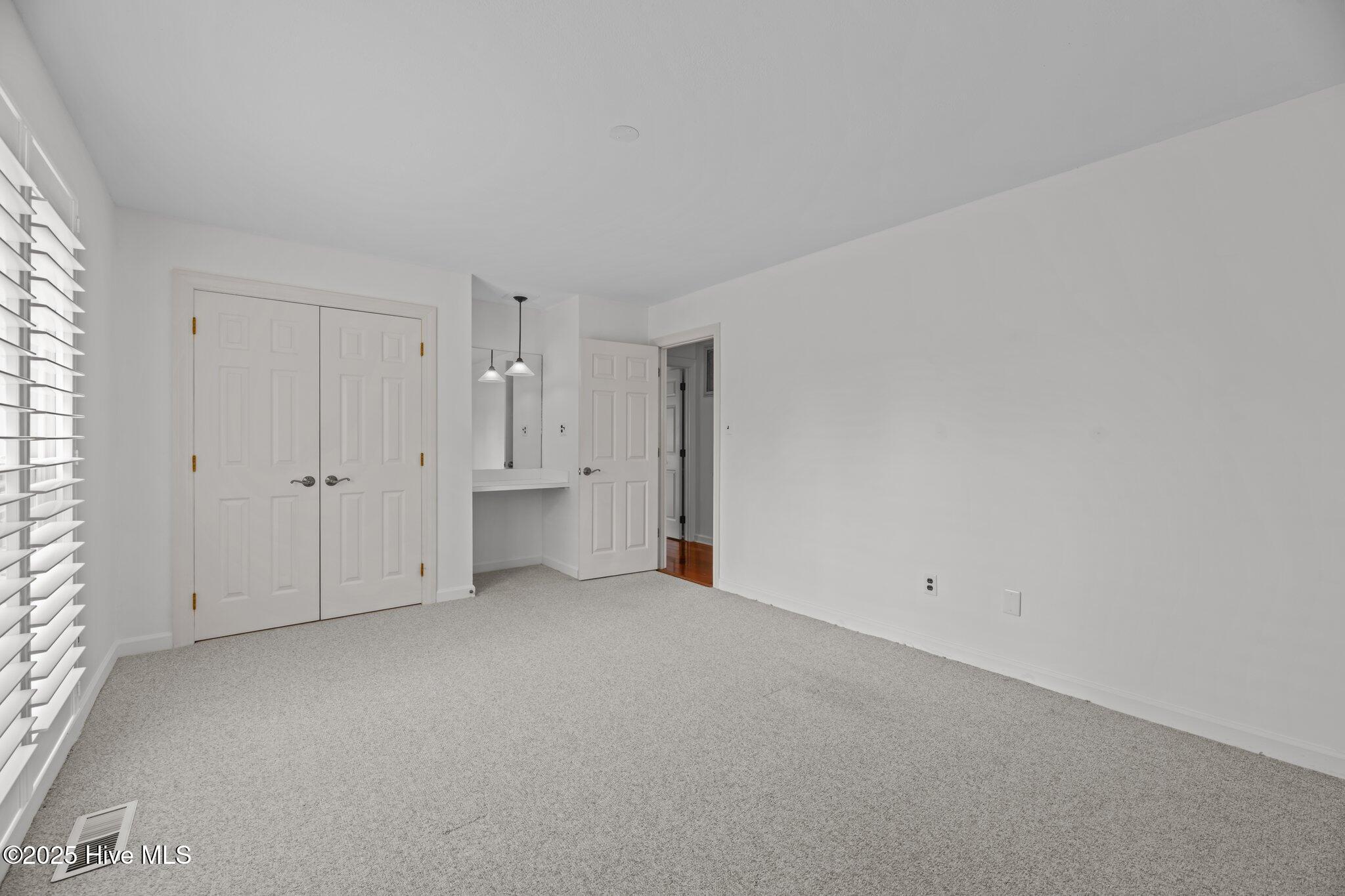 204 Castle Ridge Road Property Photo 13