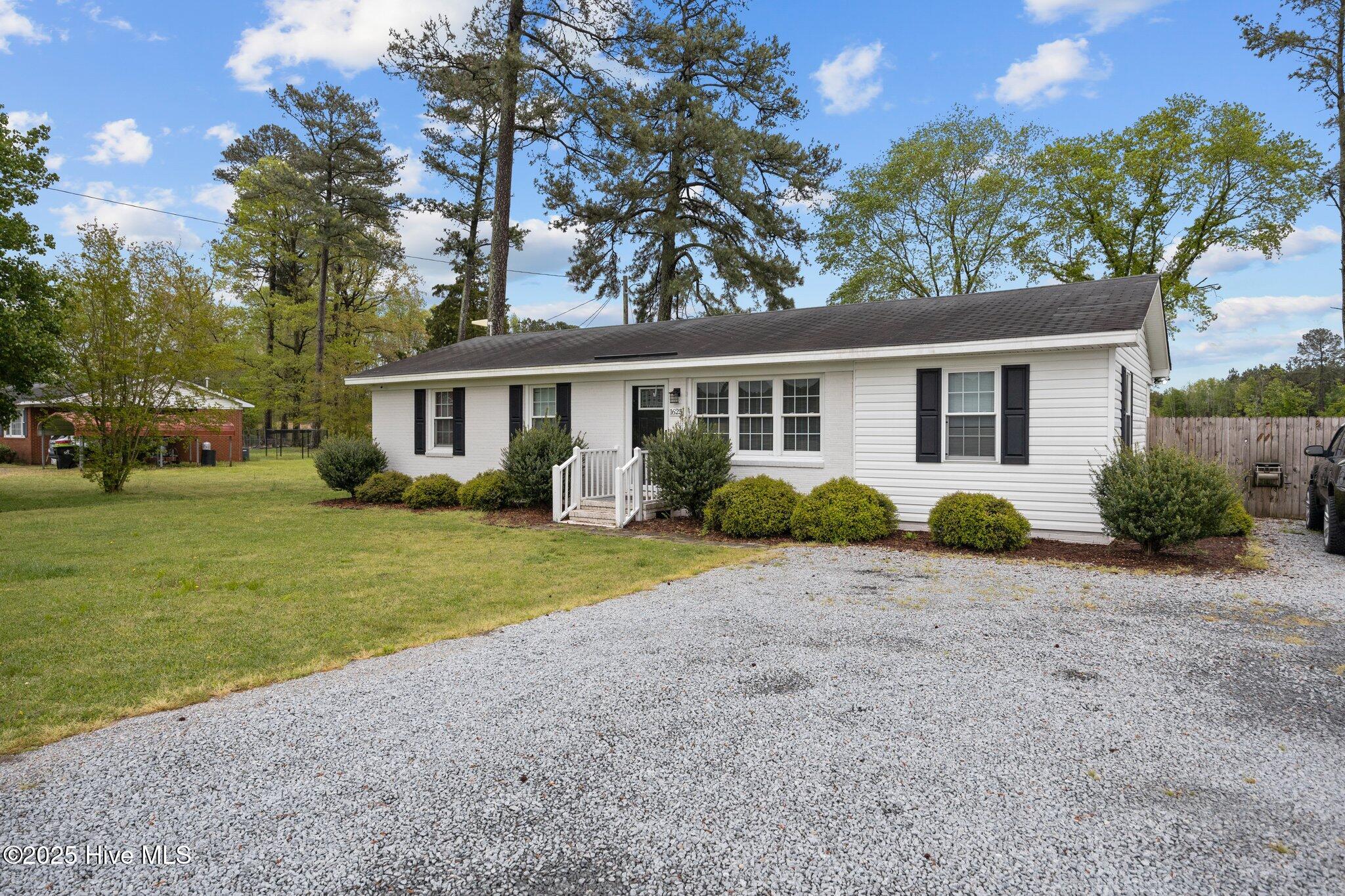 1625 Mt Herman Church Road Property Photo 3