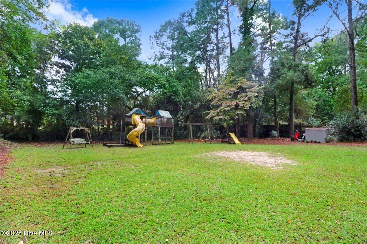 1806 E Walnut Street Property Photo 5
