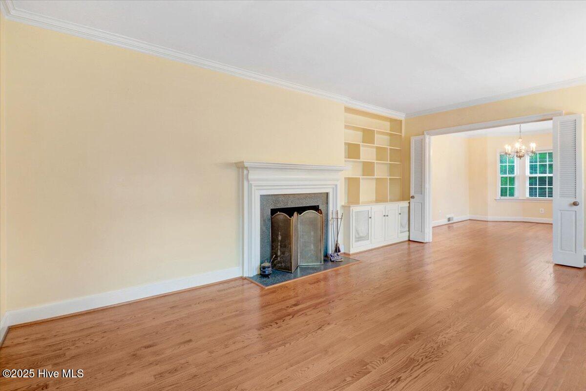 1806 E Walnut Street Property Photo 10