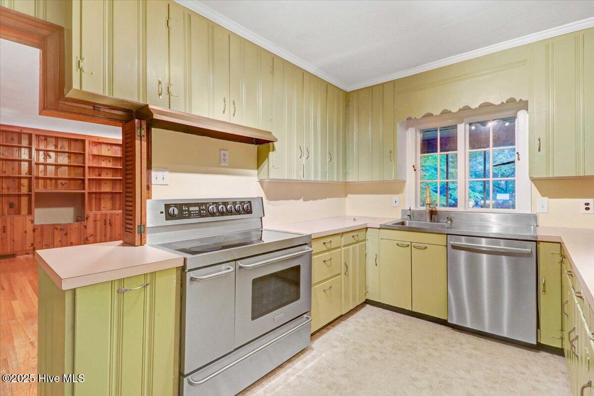 1806 E Walnut Street Property Photo 14
