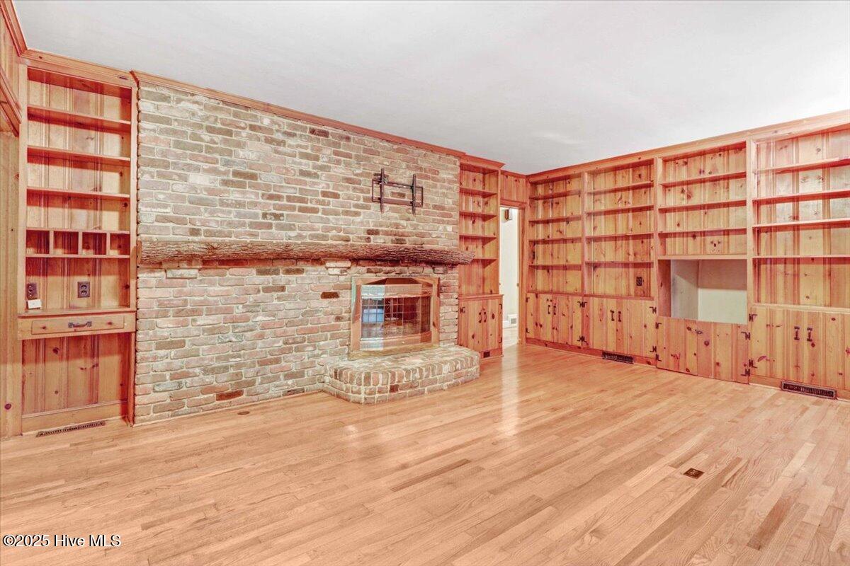1806 E Walnut Street Property Photo 18
