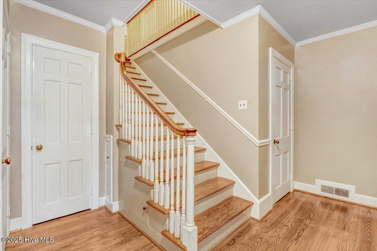 1806 E Walnut Street Property Photo 23