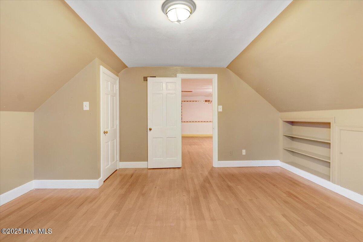 1806 E Walnut Street Property Photo 30