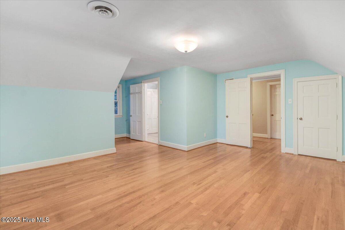 1806 E Walnut Street Property Photo 34