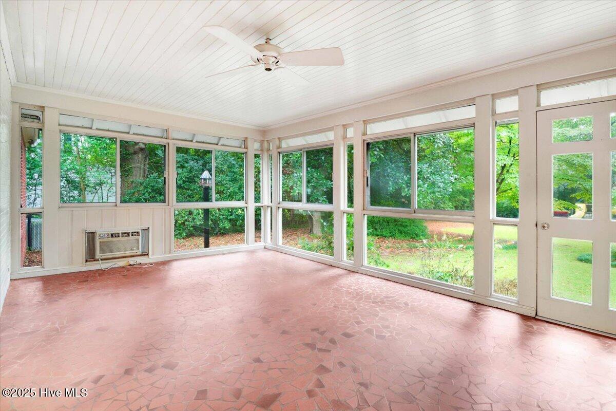 1806 E Walnut Street Property Photo 35