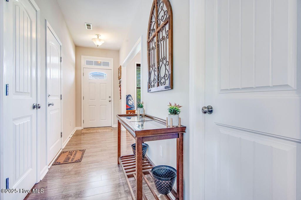 7134 Copperfield Court Property Photo 4