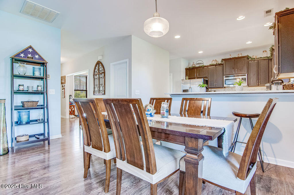 7134 Copperfield Court Property Photo 8