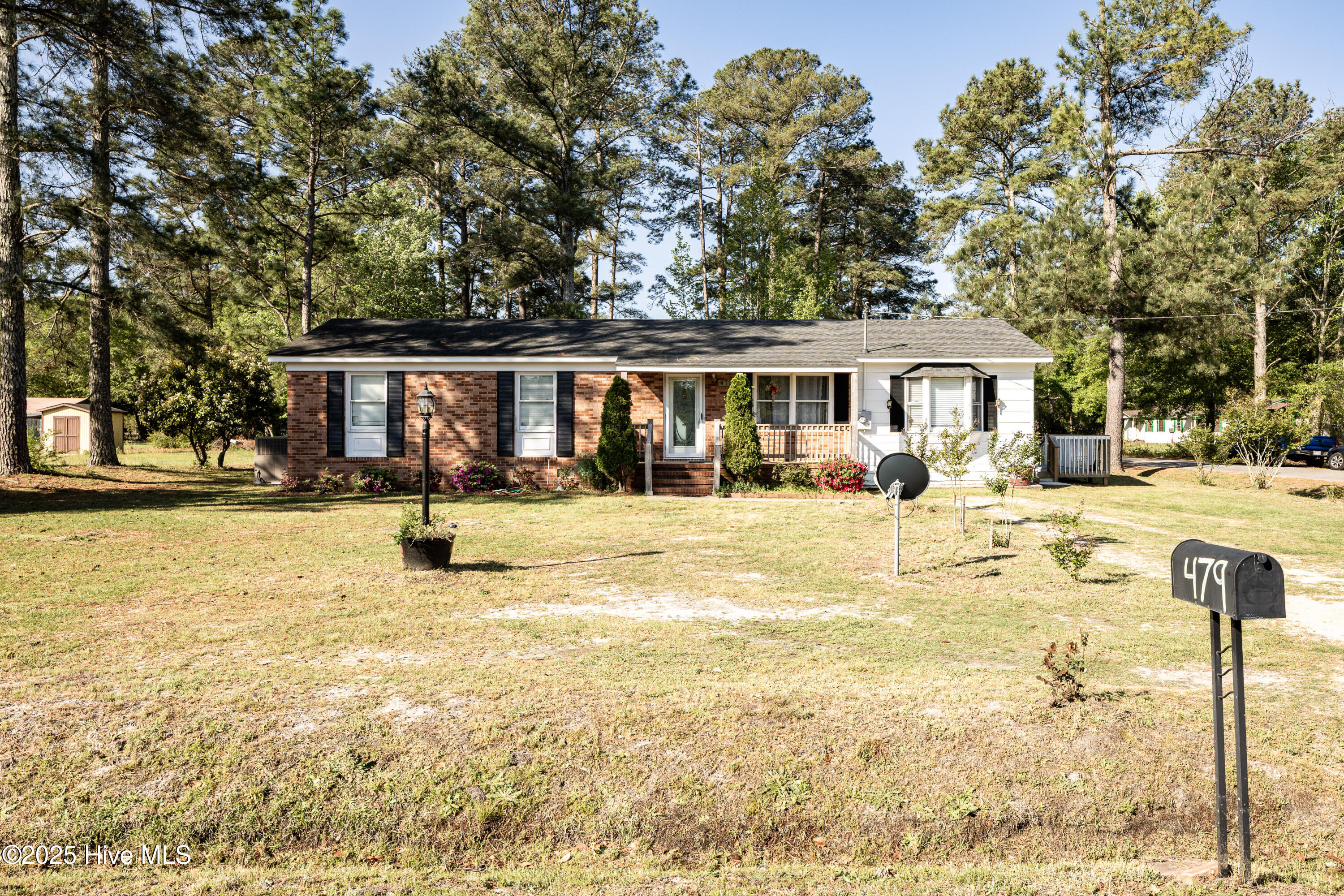 479 W 5th Street Property Photo