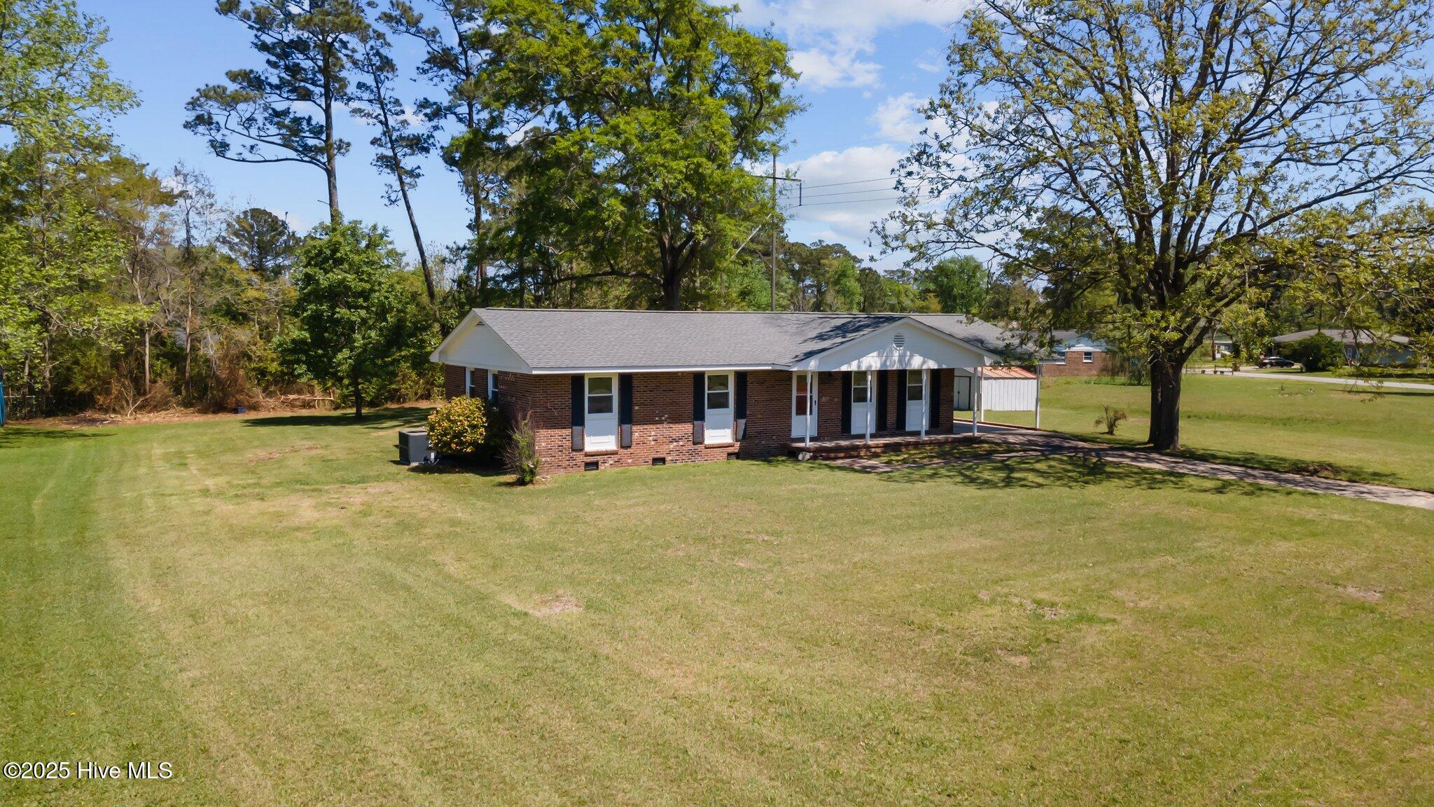 21 Edith Drive Property Photo 3