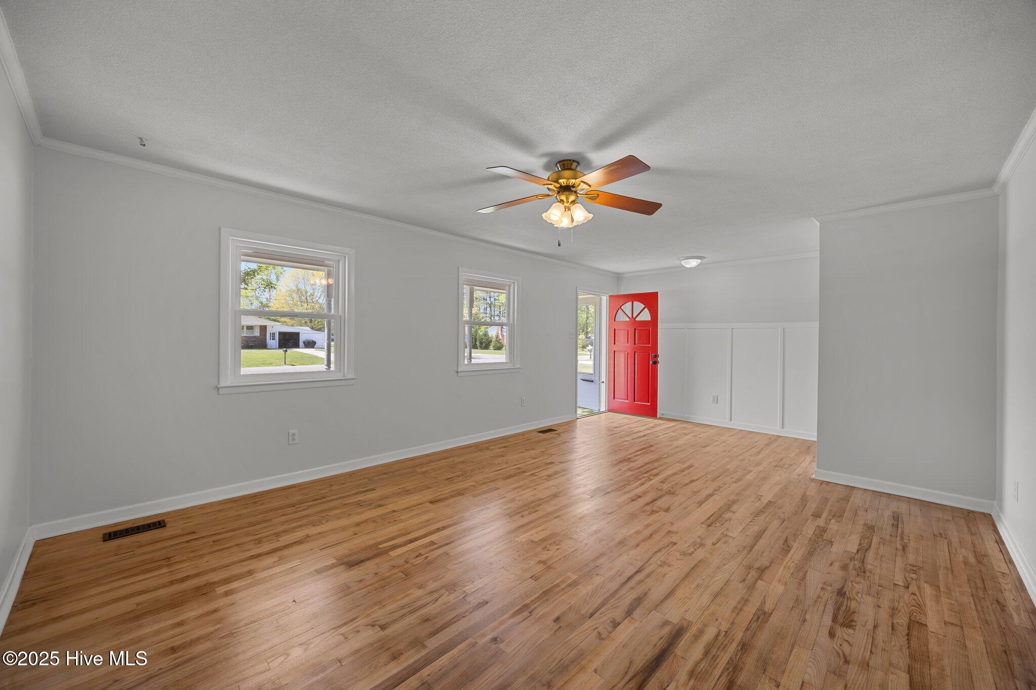 21 Edith Drive Property Photo 5