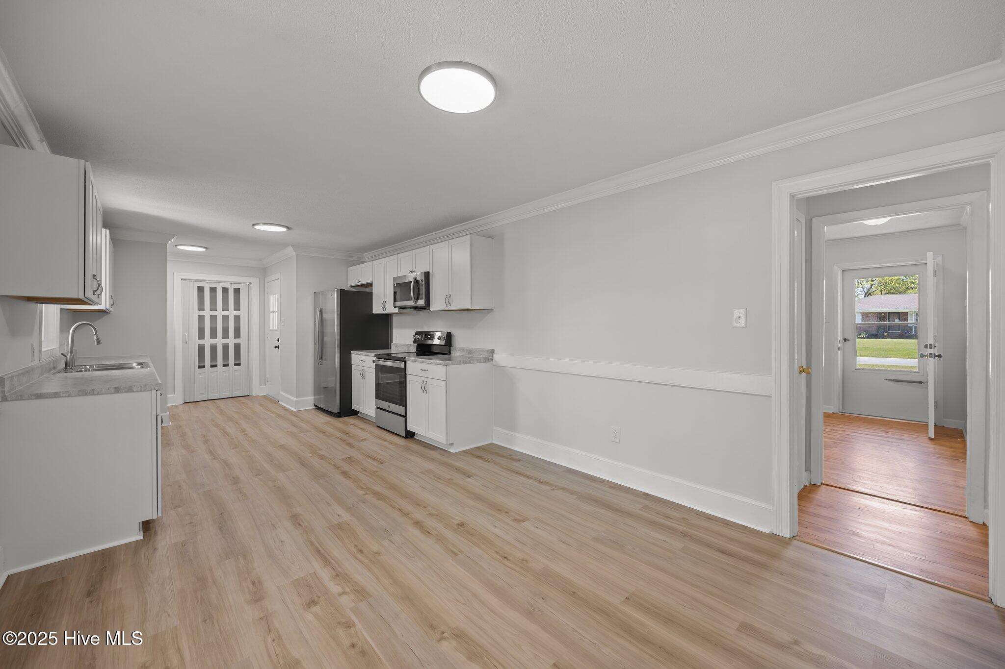 21 Edith Drive Property Photo 9