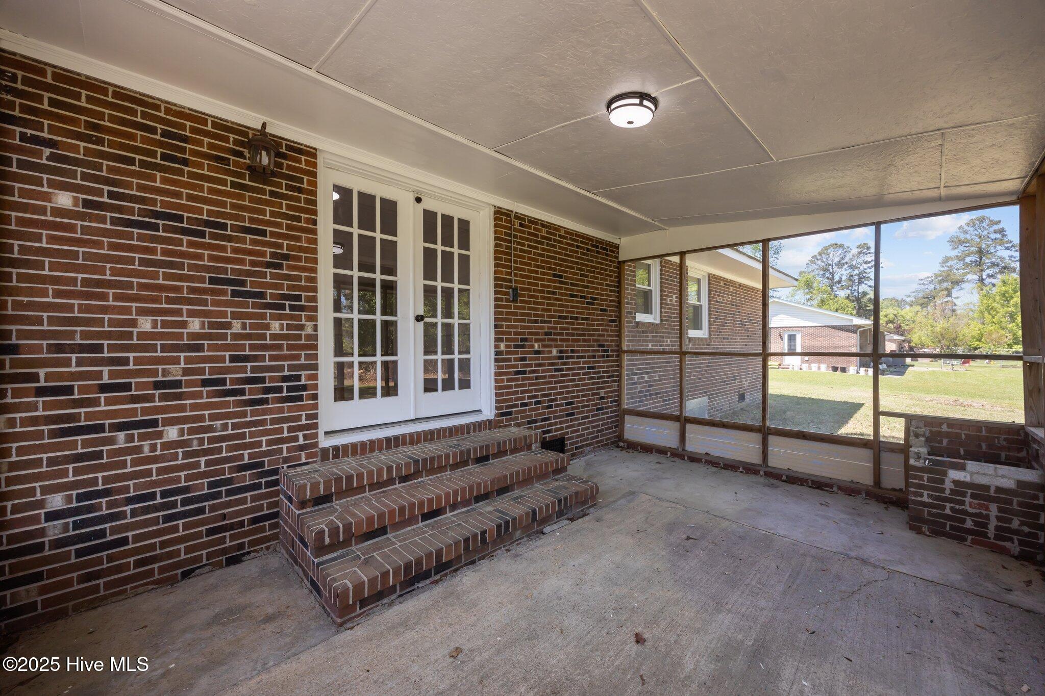 21 Edith Drive Property Photo 28