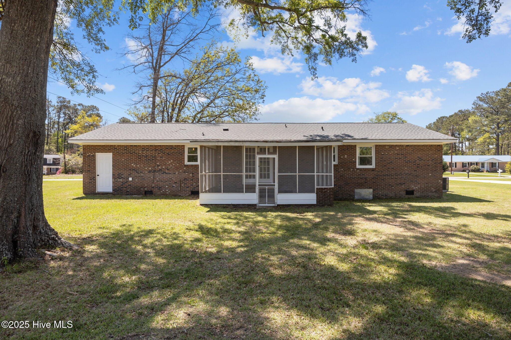 21 Edith Drive Property Photo 29