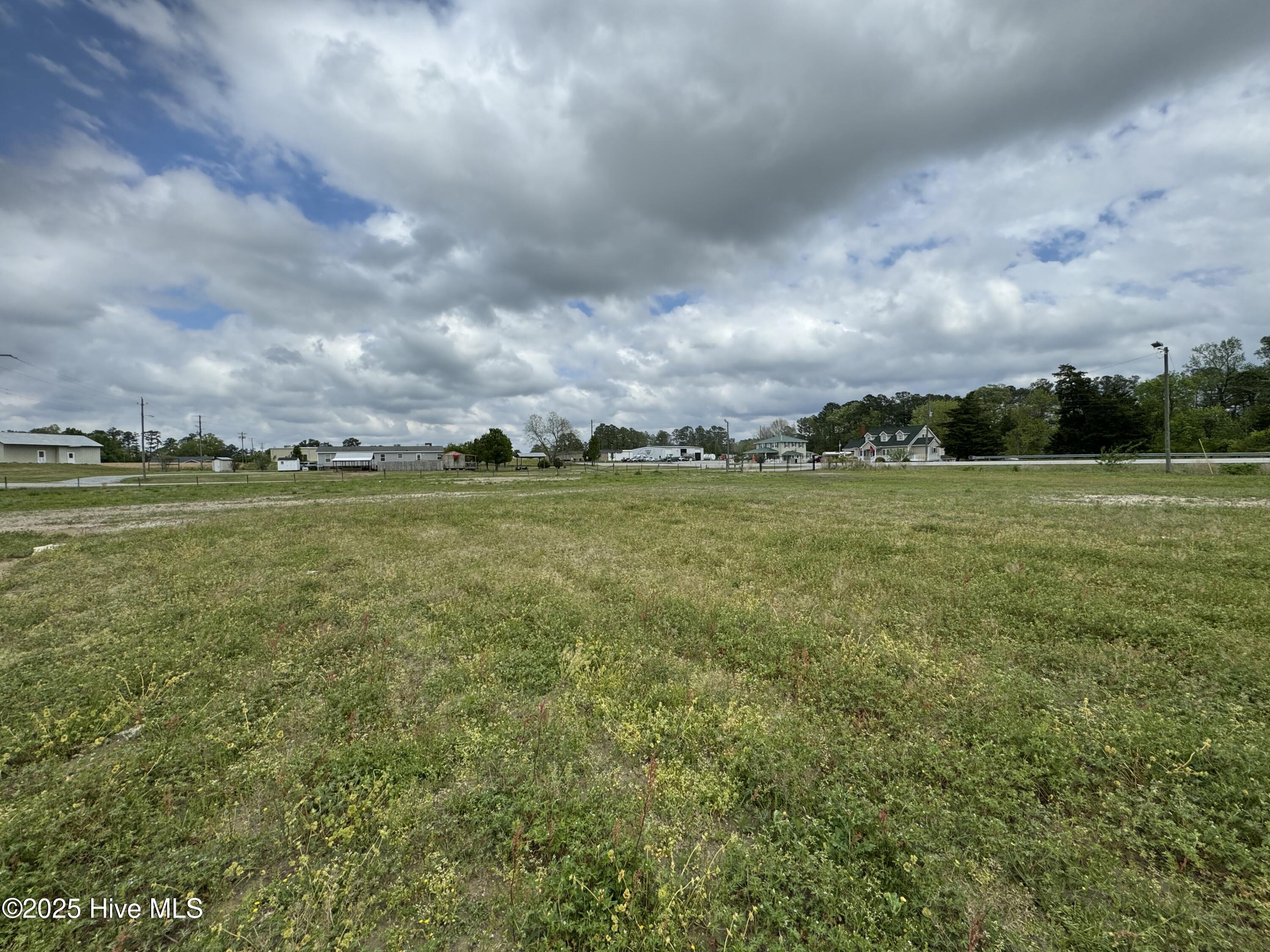 2ac Us 17 Property Photo 3