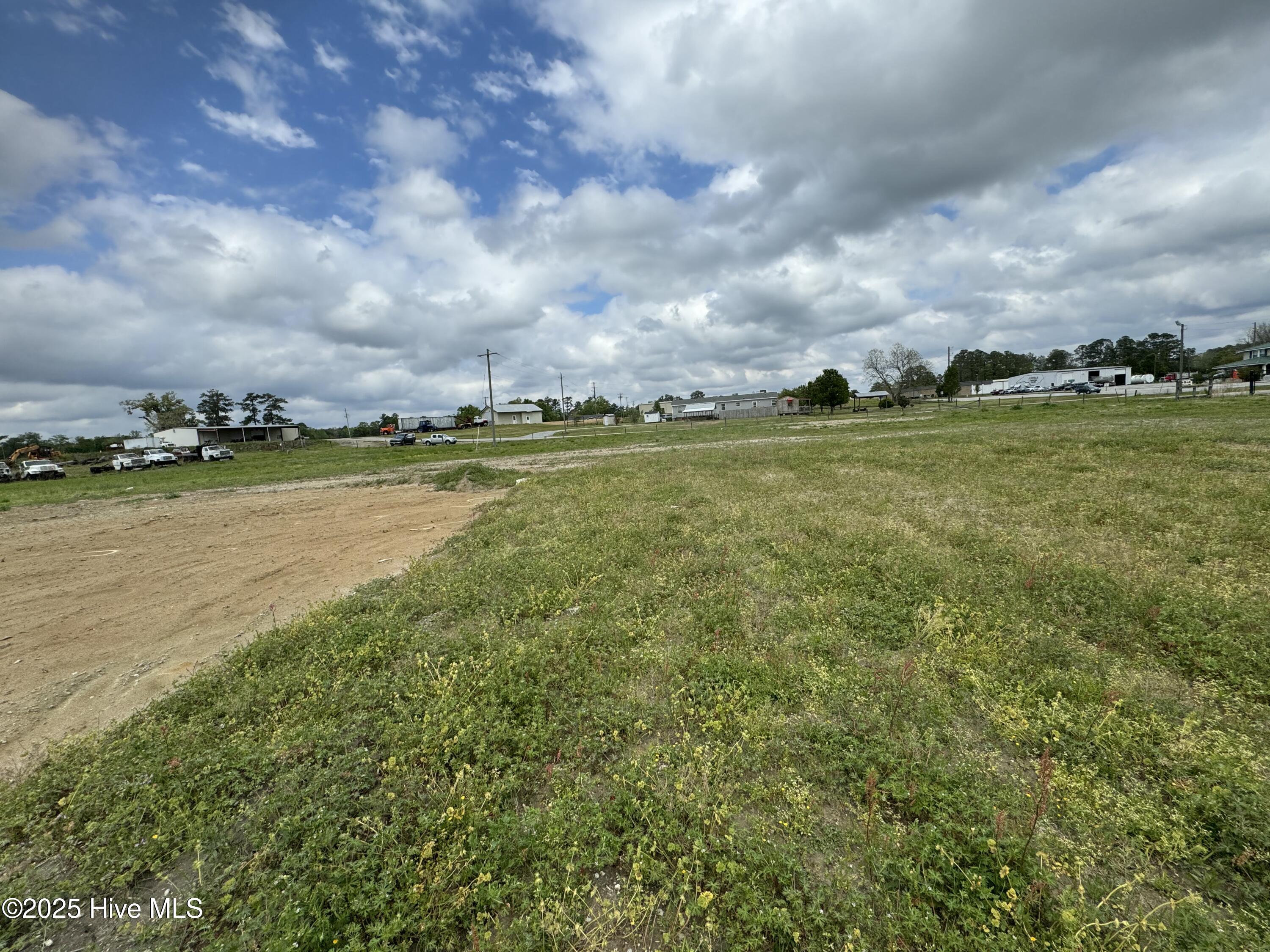 2ac Us 17 Property Photo 4
