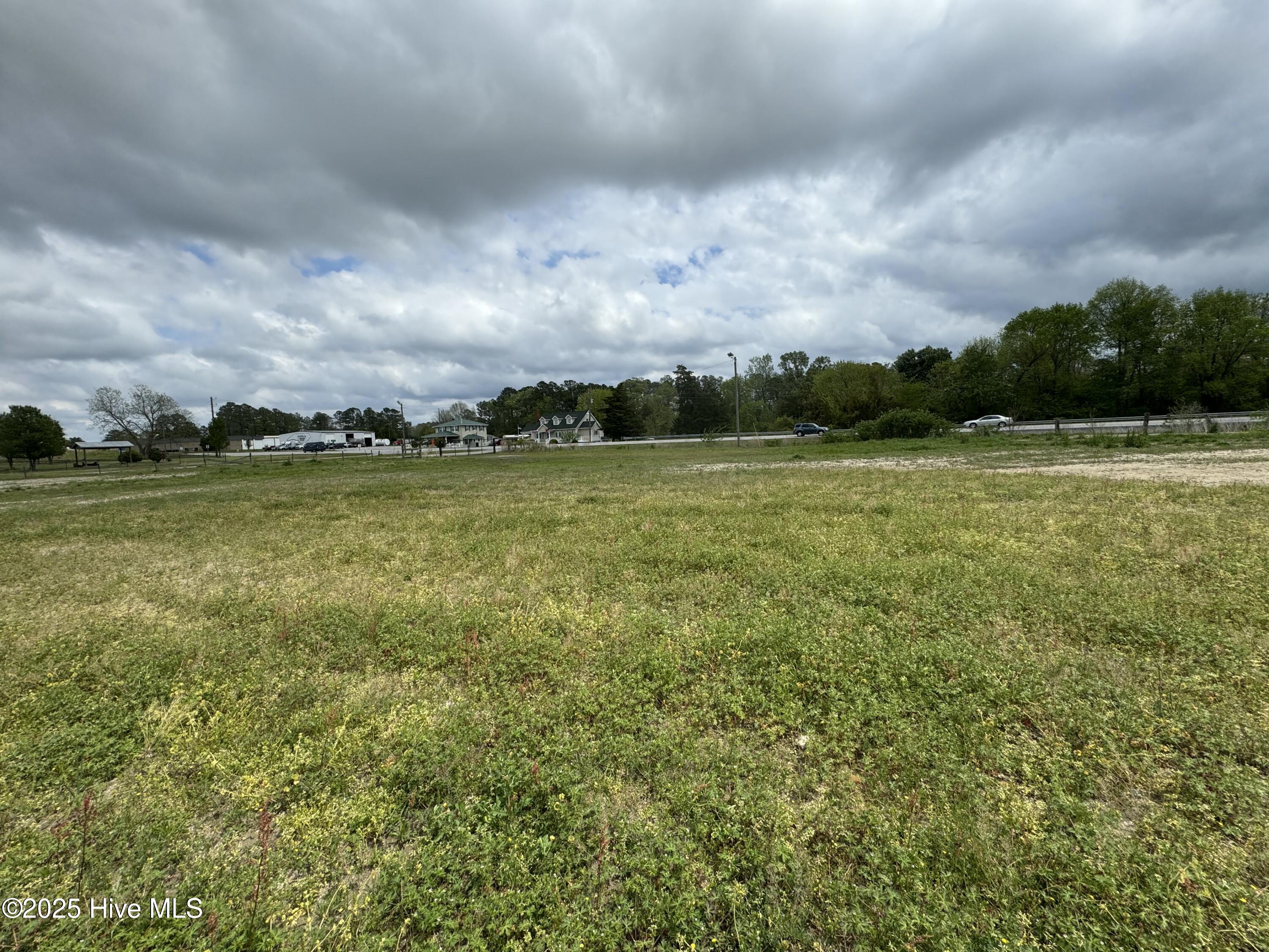 2ac Us 17 Property Photo 5