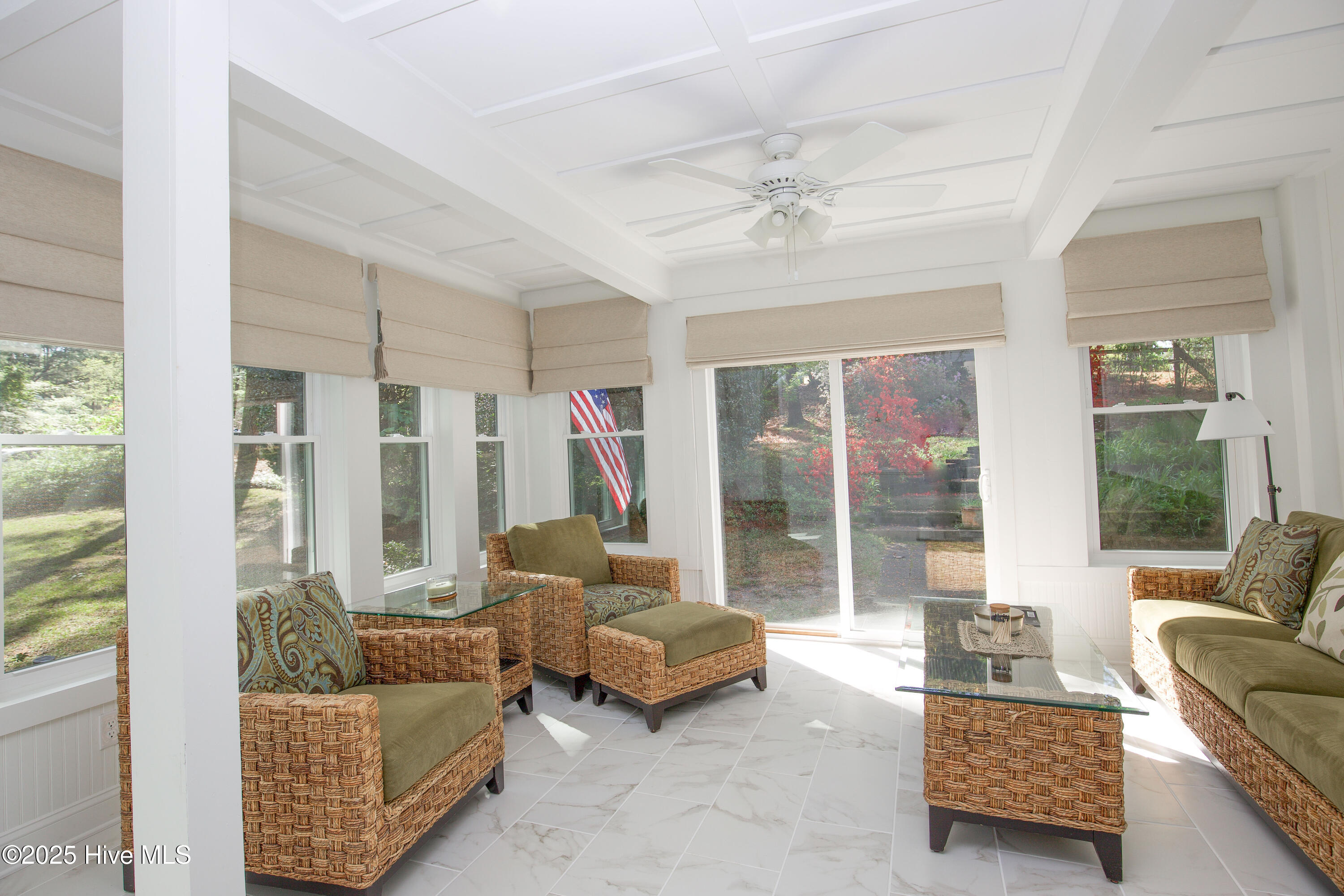 1108 Hardister Street Property Photo 2