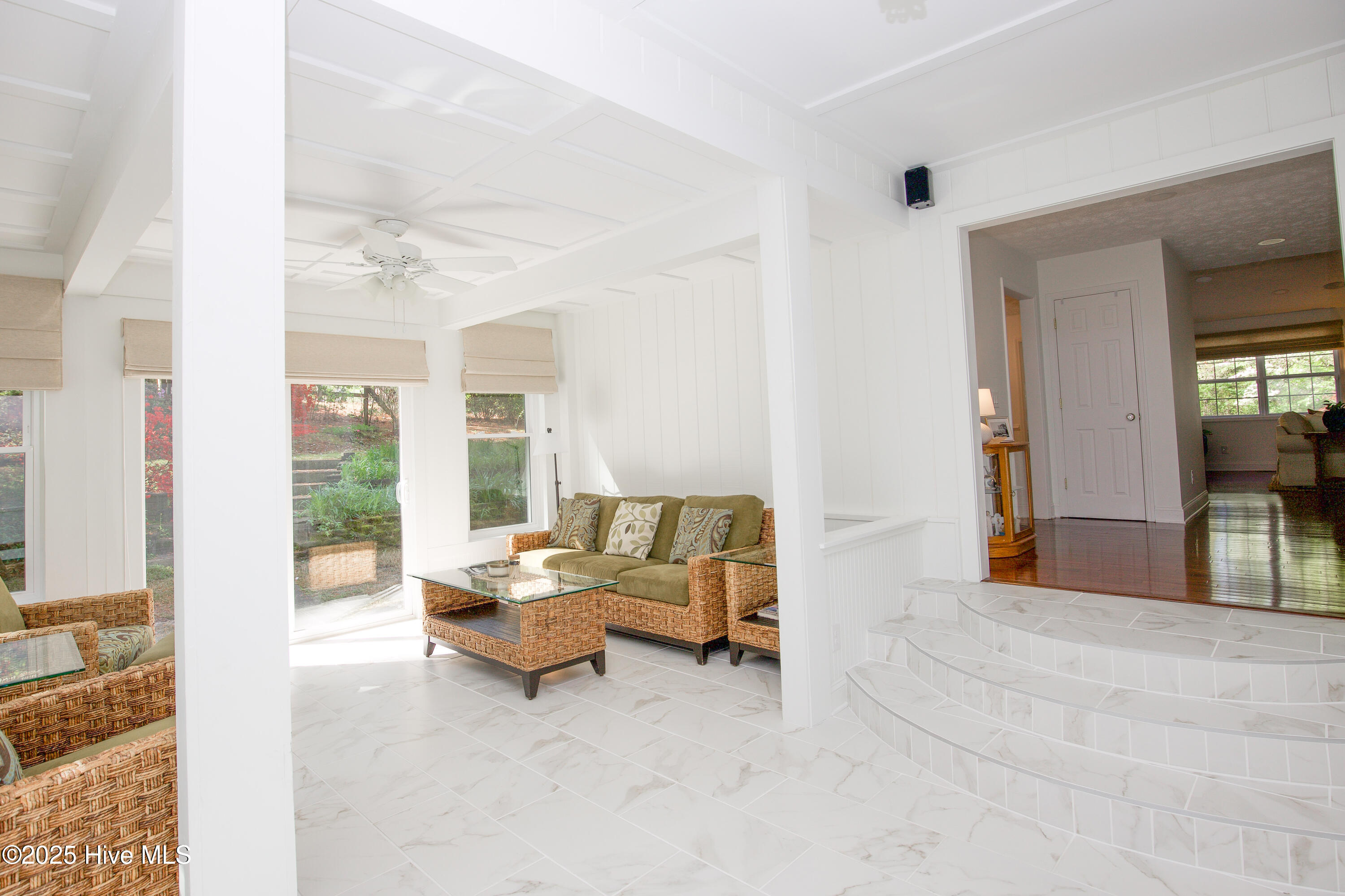 1108 Hardister Street Property Photo 3