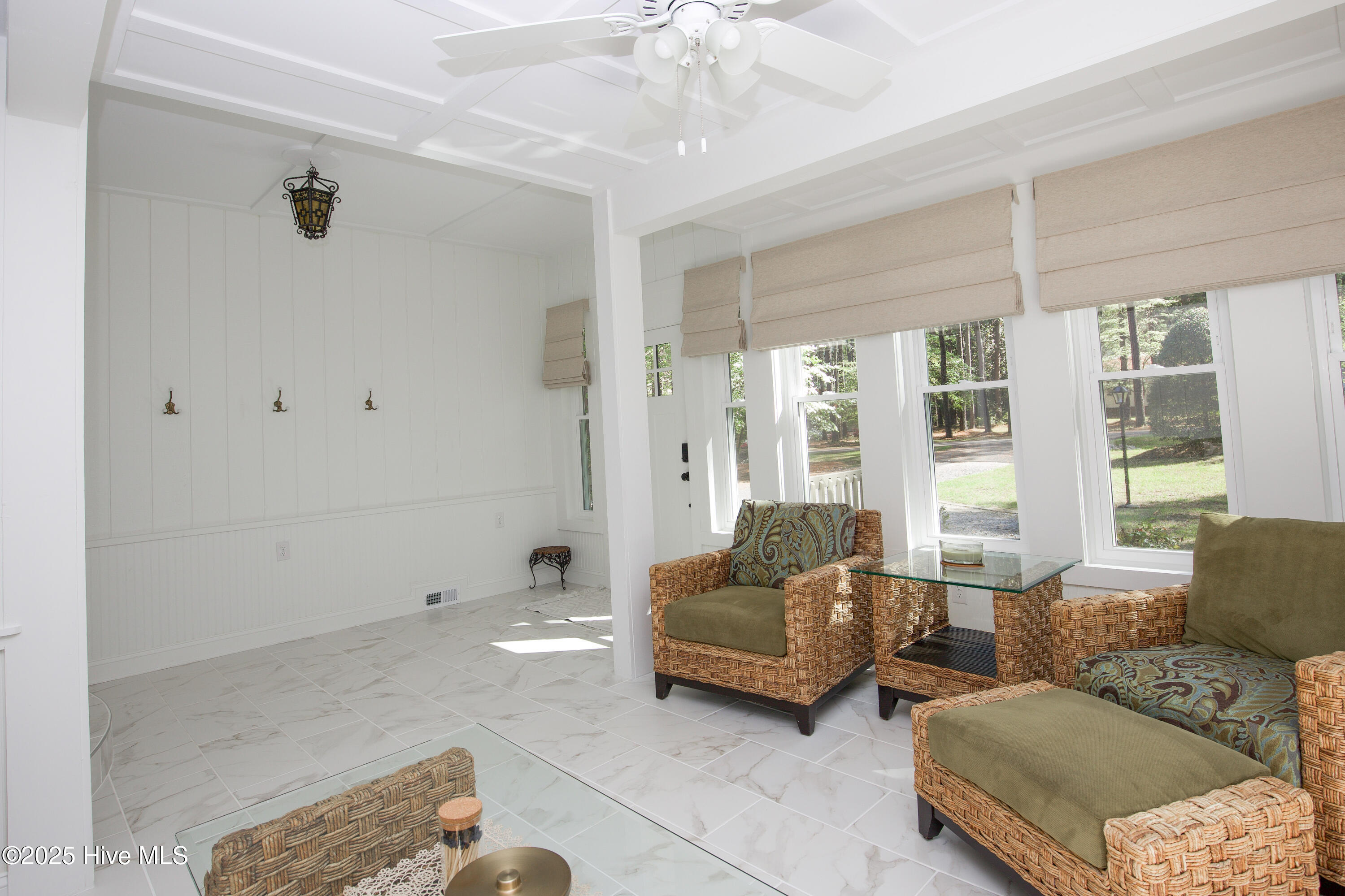 1108 Hardister Street Property Photo 4
