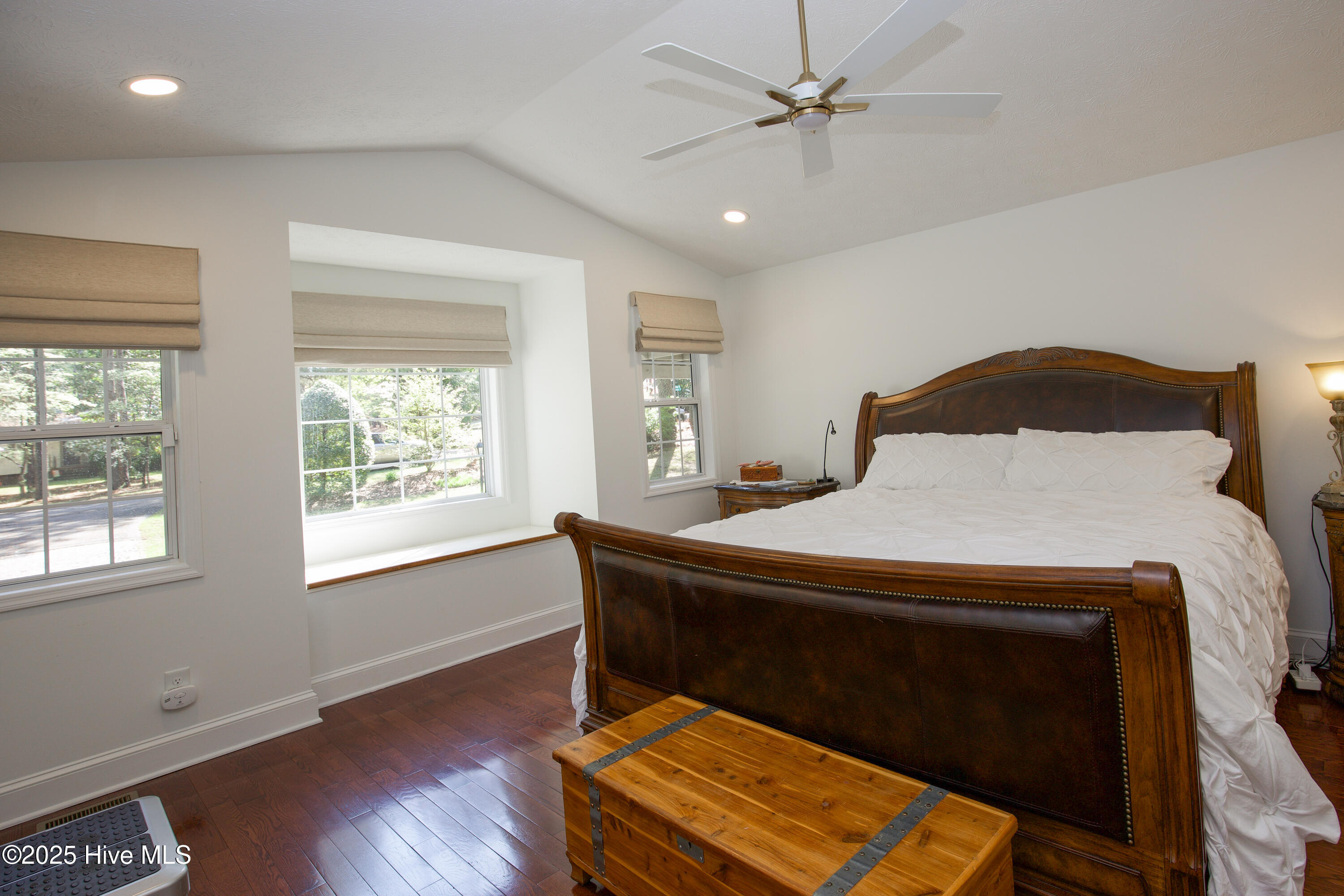 1108 Hardister Street Property Photo 7