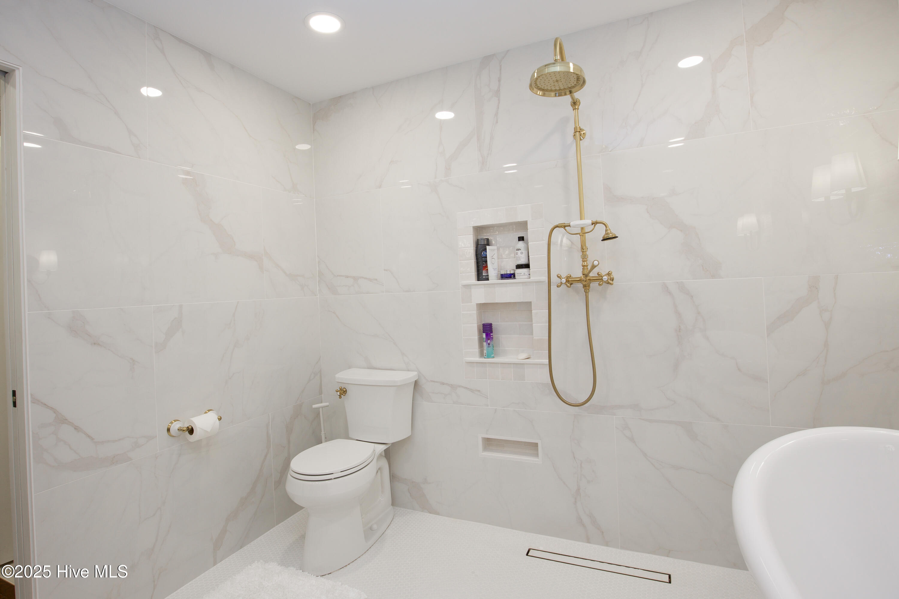 1108 Hardister Street Property Photo 15