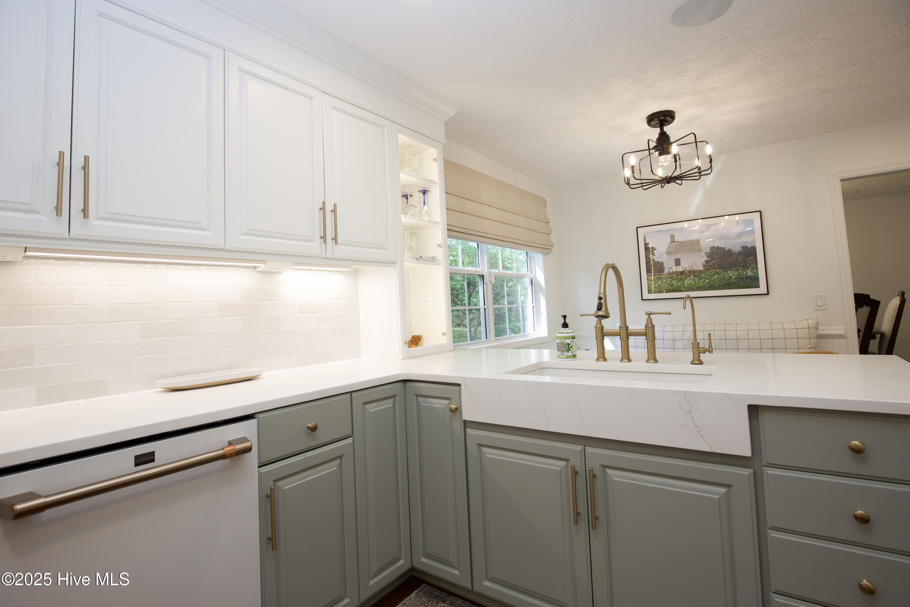 1108 Hardister Street Property Photo 18