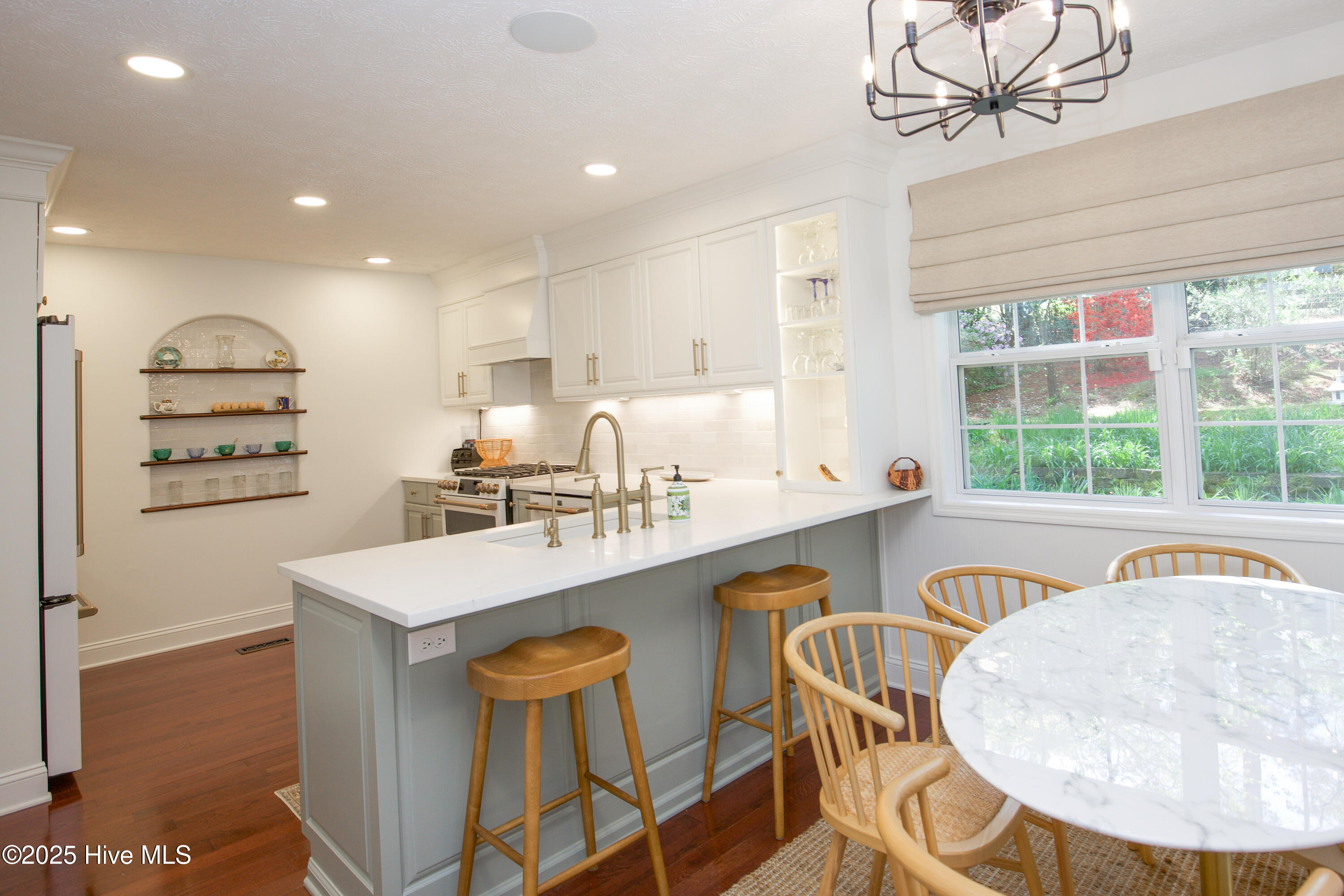 1108 Hardister Street Property Photo 21