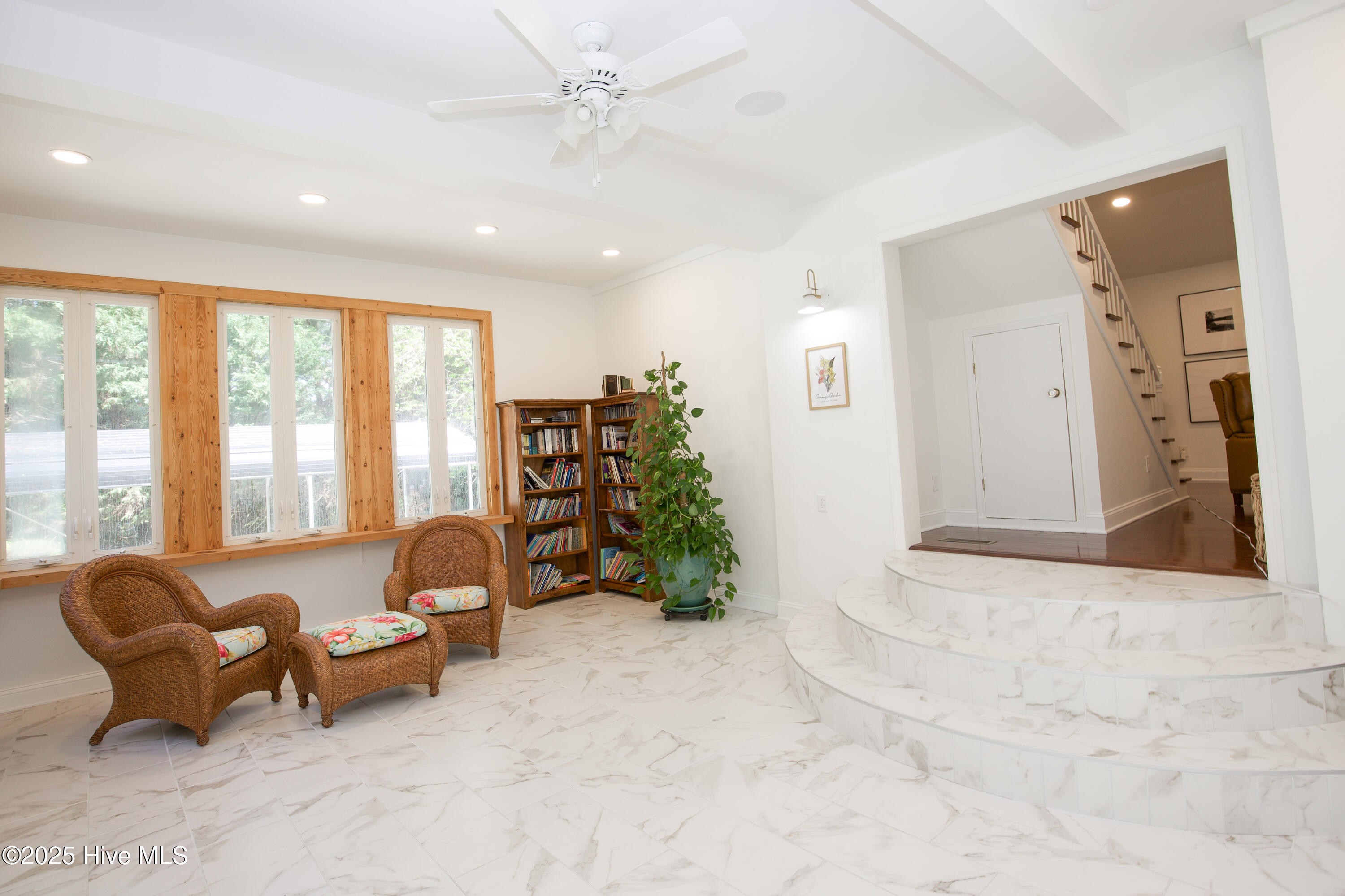 1108 Hardister Street Property Photo 37