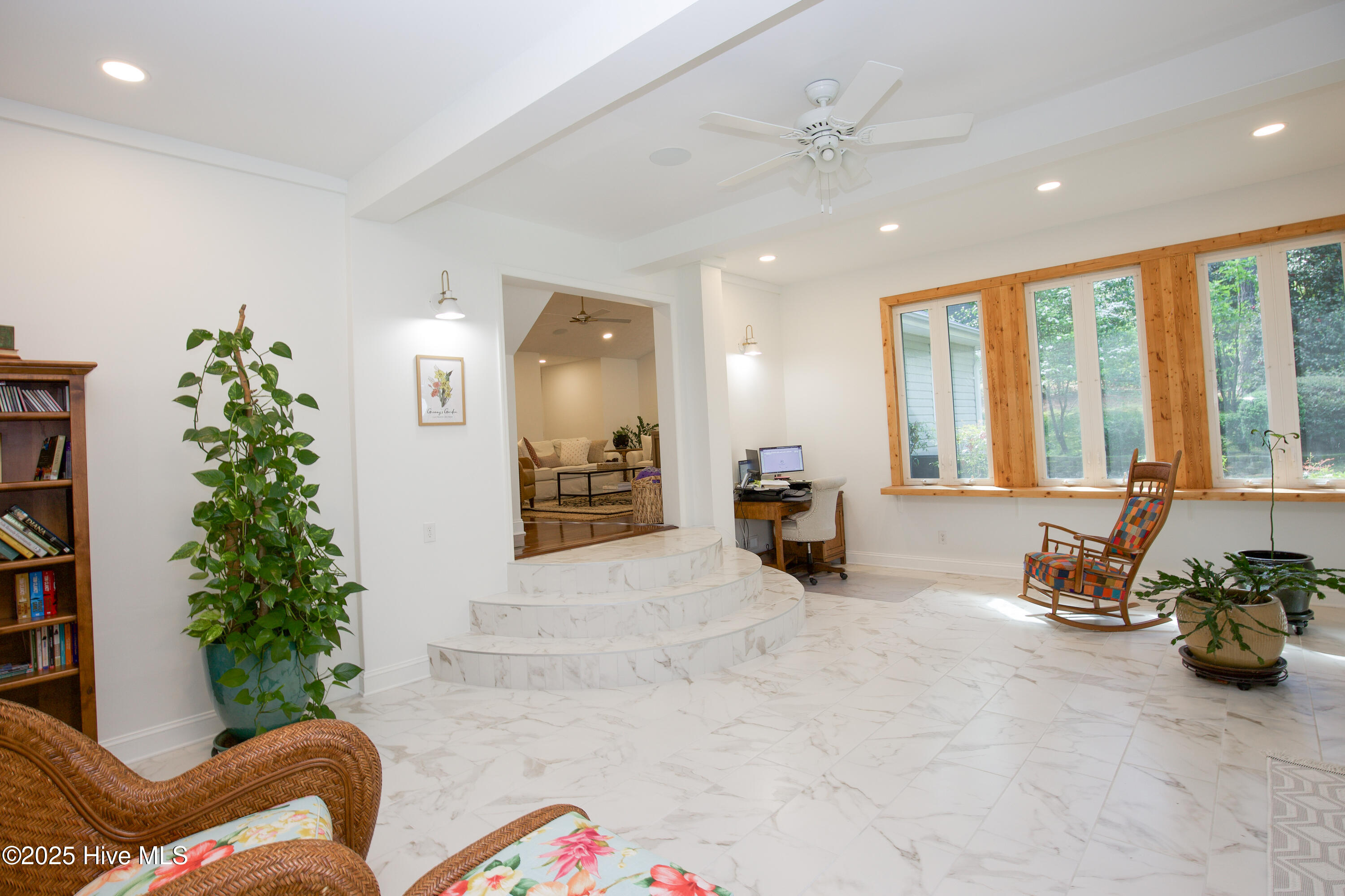1108 Hardister Street Property Photo 38